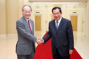 フン・セン首相をはじめ3閣僚と協議